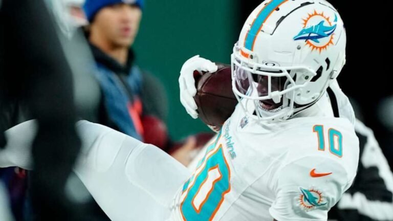 SHOCKWAVE IN MIAMI: Former Dolphins LB Drops Cryptic Warning—Says It’s ‘Time to Cash Out’ on Star WR Amid Hidden Team Turmoil!