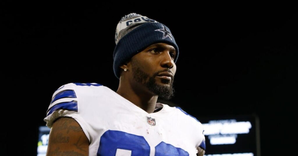 JUST IN: Wide Receiver Dez Bryant Signed A Reunion Deal With The Cowboys After Jerry Jones Agreed Terms With The Touchdown Franchise In A Four-Yeas Blockbuster Deal For $105 Million