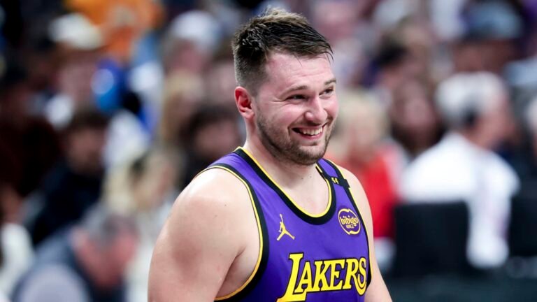 luka-doncic-dominates-mavs-helps-lakers-clinch