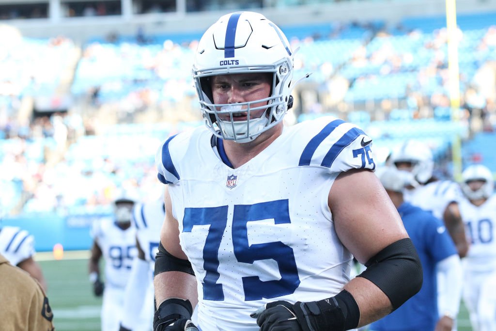 BREAKING: Miami Dolphins Stun NFL With Secret Top Tier Guard Signing - Fans Speculate Colts Trade